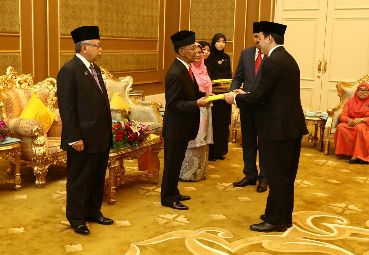 agong 1